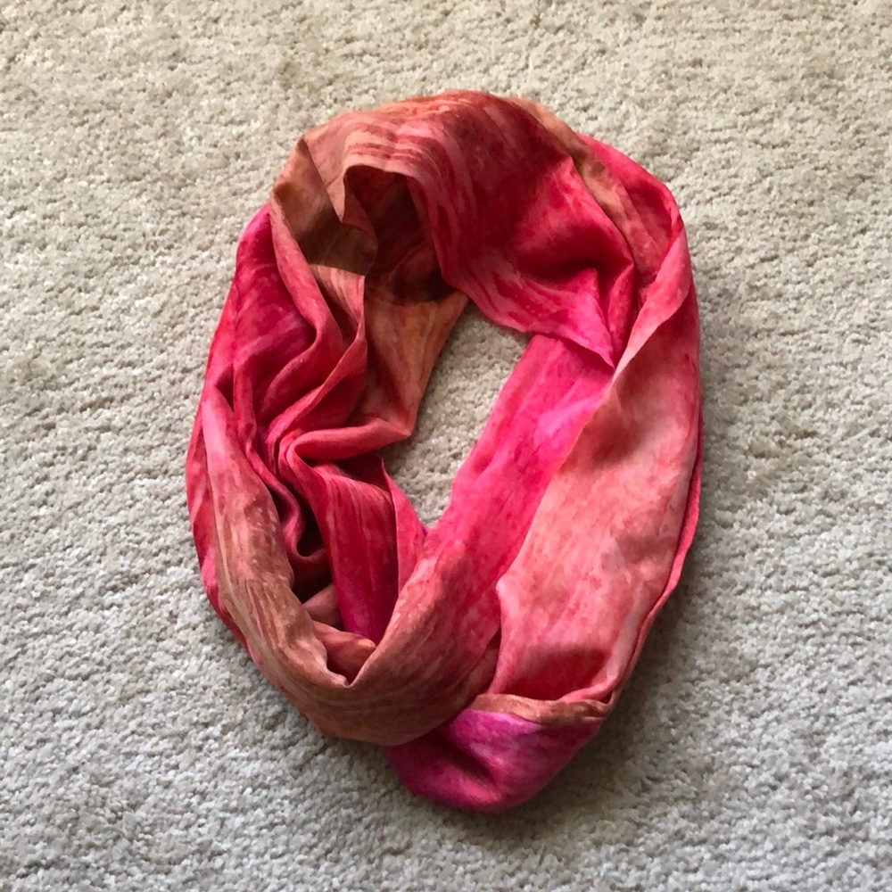 Tie dye scarf!